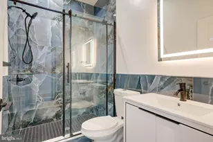 2318 E Hazzard St, Philadelphia, PA 19125 - Photo 33