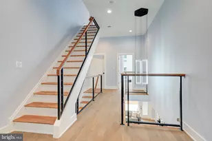 2318 E Hazzard St, Philadelphia, PA 19125 - Photo 13