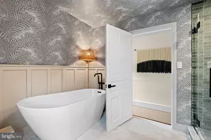 225 E Gravers Ln, Philadelphia, PA 19118 - Photo 27