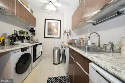 1919 Chestnut Street #710, Philadelphia, PA 19103 - Photo 5