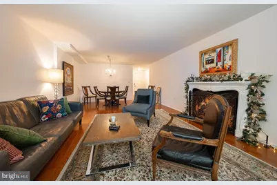 1919 Chestnut Street #710, Philadelphia, PA 19103 - Photo 3