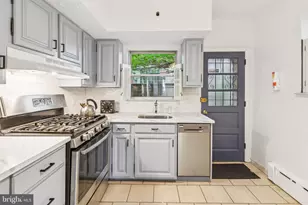 1827 S Rosewood St, Philadelphia, PA 19145 - Photo 7