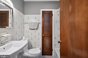 603 Green Ln, Philadelphia, PA 19128 - Photo 15