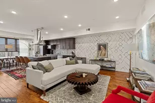 2015 S Hutchinson St, Philadelphia, PA 19148 - Photo 3