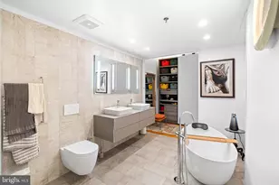 314 N 12th St, Philadelphia, PA 19107 - Photo 33