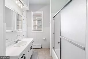 2324 Poplar St, Philadelphia, PA 19130 - Photo 11