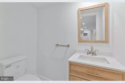 202 Spruce Street, Philadelphia, PA 19106 - Photo 27