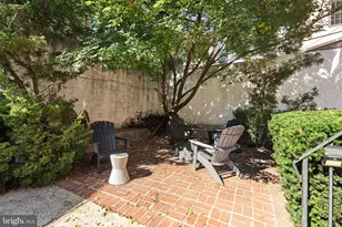 1027 N 4th St, Philadelphia, PA 19123 - Photo 11