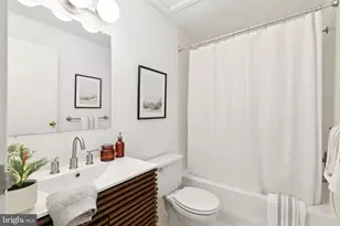 2429 Locust St, Philadelphia, PA 19103 - Photo 17