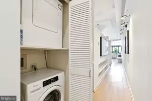 2429 Locust St, Philadelphia, PA 19103 - Photo 19