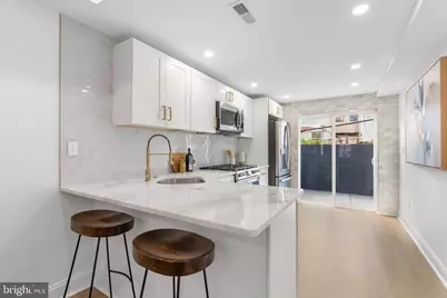 2218 S Bouvier Street, Philadelphia, PA 19145 - Photo 9