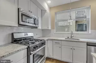 2030 Sepviva St, Philadelphia, PA 19125 - Photo 5