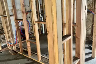 2413 Grays Ferry Ave, Philadelphia, PA 19146 - Photo 15