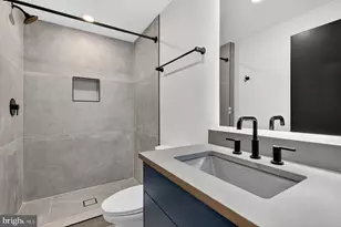 2219 N 4th St, Philadelphia, PA 19133 - Photo 11