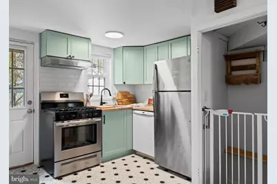 37 Queens Avenue, Philadelphia, PA 19147 - Photo 9