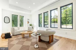 9402 Meadowbrook Ave, Philadelphia, PA 19118 - Photo 15