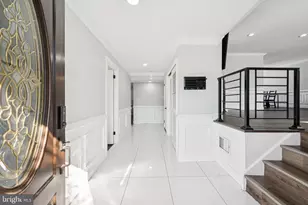 9810 Bridle Rd, Philadelphia, PA 19115 - Photo 3