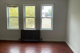 1352 Englewood St, Philadelphia, PA 19111 - Photo 9