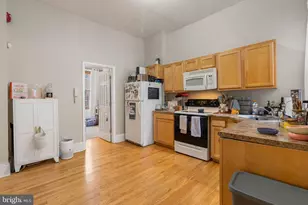 348 S 16th St, Philadelphia, PA 19102 - Photo 3