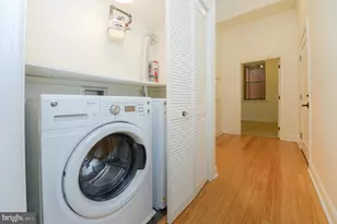 1518 Spruce St, Philadelphia, PA 19102 - Photo 7