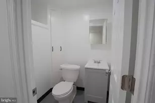 2306 S Woodstock St, Philadelphia, PA 19145 - Photo 21