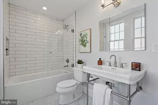 1215 Spruce St, Philadelphia, PA 19107 - Photo 19