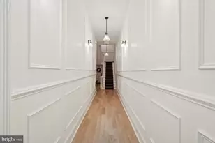 1215 Spruce St, Philadelphia, PA 19107 - Photo 3