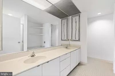 2301 Cherry Street #6F, Philadelphia, PA 19103 - Photo 19