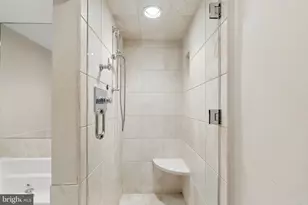 2301 Cherry St, Philadelphia, PA 19103 - Photo 17