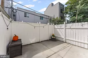 2132 Sears St, Philadelphia, PA 19146 - Photo 17