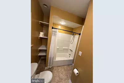 2528 S 13th Street #2, Philadelphia, PA 19148 - Photo 7