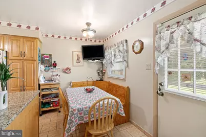 9812 Ferndale Street, Philadelphia, PA 19115 - Photo 17