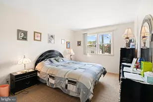 9812 Ferndale St, Philadelphia, PA 19115 - Photo 25