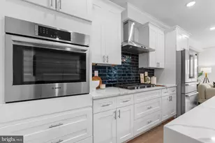 107 Ellsworth St, Philadelphia, PA 19147 - Photo 9