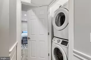 1727 S 4th St, Philadelphia, PA 19148 - Photo 21