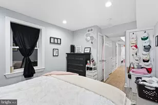 1727 S 4th St, Philadelphia, PA 19148 - Photo 17