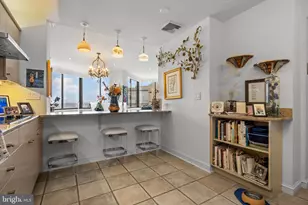 202 W Rittenhouse Square, Philadelphia, PA 19103 - Photo 13