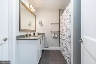 838 Lombard St, Philadelphia, PA 19147 - Photo 57