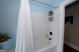 6323 Sherwood Rd, Philadelphia, PA 19151 - Photo 101