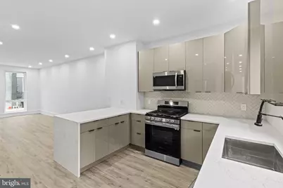 2139 Sears Street, Philadelphia, PA 19146 - Photo 7