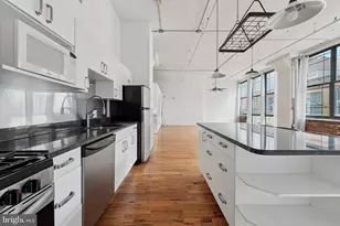 314 N 12th St, Philadelphia, PA 19107 - Photo 13