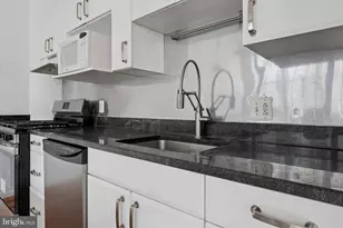 314 N 12th St, Philadelphia, PA 19107 - Photo 15