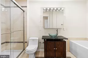 2121 Montrose St, Philadelphia, PA 19146 - Photo 13