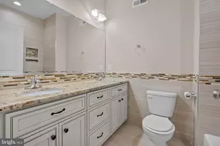 2113 Reed St, Philadelphia, PA 19146 - Photo 11