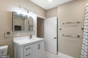 2445 Ingersoll St, Philadelphia, PA 19121 - Photo 11