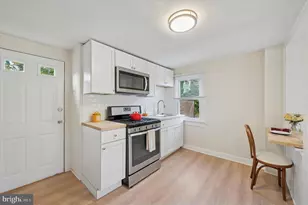 571 Shawmont Ave, Philadelphia, PA 19128 - Photo 9