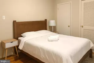 1214 Waverly Walk, Philadelphia, PA 19147 - Photo 7