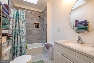 7337 Chelwynde Ave, Philadelphia, PA 19153 - Photo 17