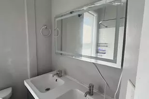 1429 N Hollywood St, Philadelphia, PA 19121 - Photo 9