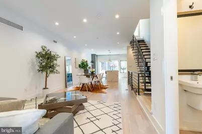 2058 E Susquehanna Avenue, Philadelphia, PA 19125 - Photo 11